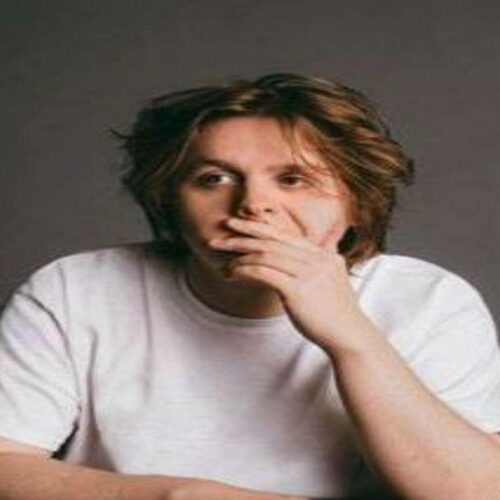 Νούμερο ένα το τραγούδι του Lewis Capaldi στο Billboard Hot 100 Αμερικής