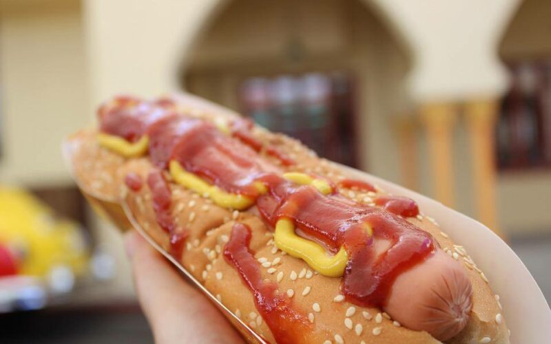 Ρώμη: Βγήκαν βόλτα να φάνε hot dog και πλήρωσαν 119 ευρώ