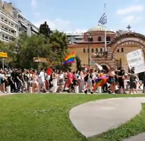 Pride: Πραγματοποιήθηκε αυτοοργανωμένη συγκέντρωση στη Θεσσαλονίκη