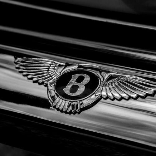 Bentley: Ανάρπαστα τα μοντέλα της το 2021