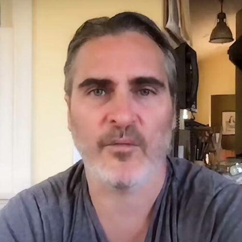 Joaquin Phoenix: Καλεί τον κόσμο να γίνει vegan