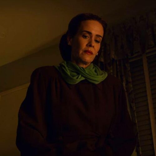 Σειρές Netflix: Η Sarah Paulson είναι μοναδική