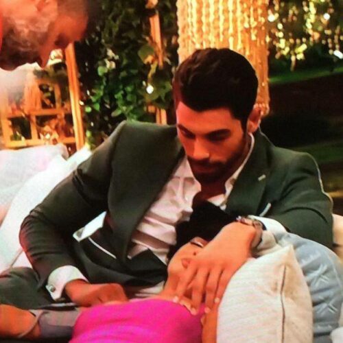 The Bachelor: Τα σχόλια του Twitter 9/10