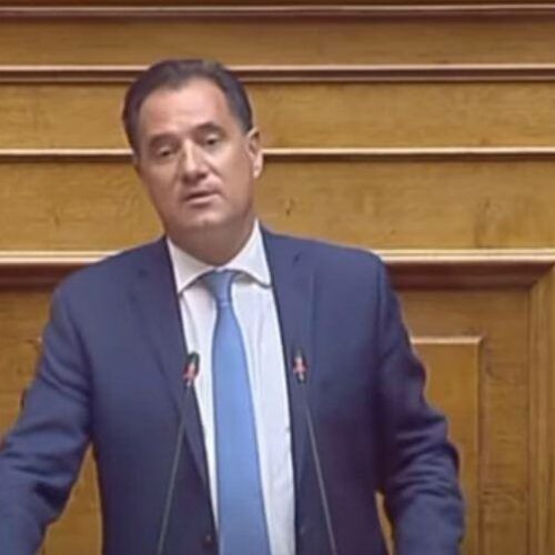 Άδωνις Γεωργιάδης: Τρολάρει τον εαυτό του στο Twitter