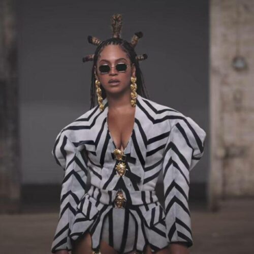 Beyonce: Το ακραίο jacket που φόρεσε (pic)