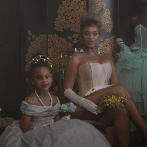 Blue Ivy: Η κόρη της Beyonce τα «σπάει» στον χορό