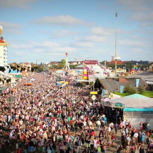 Oktoberfest: Ακυρώθηκε για δεύτερη χρονιά