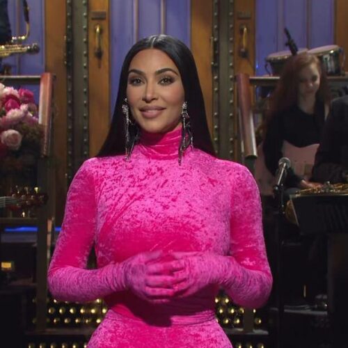 H Kim Kardashian εμφανίστηκε στο SNL