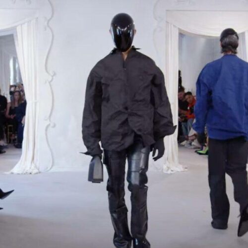 Balenciaga : Καταστρέφουν προϊόντα του οίκου