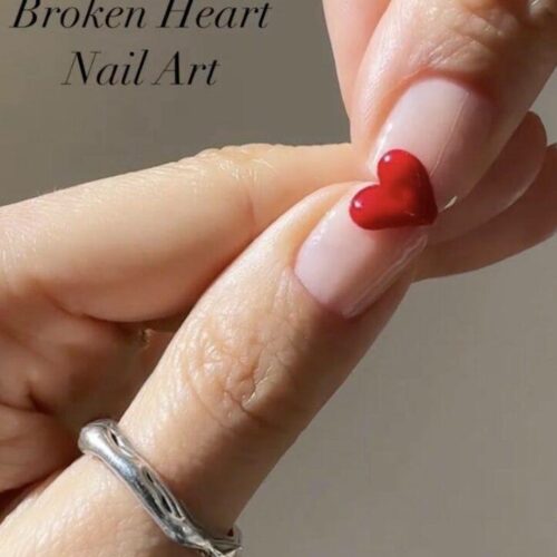 Άγιος Βαλεντίνος 2023 : Το nail look της Betina Goldstein