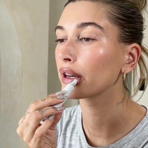 Άγιος Βαλεντίνος 2023 : Το make up look της Hailey Bieber