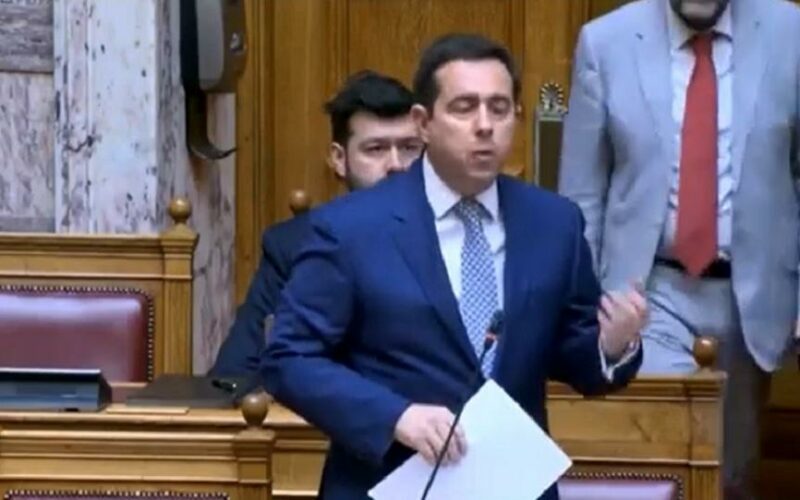 Νότης Μηταράκης: Η παραίτηση που δεν ήταν αληθινήΗ