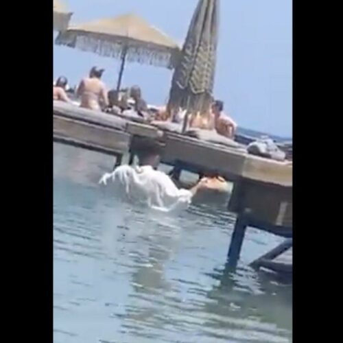 Ρόδος: Καήκε το beach bar με τον σερβιτόρο