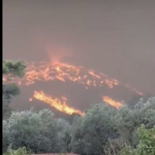 Πυροστρόβιλος: Τι είναι το φαινόμενο που εκδηλώνεται στη φωτιά