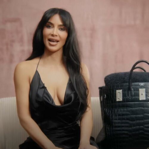 Kim Kardashian: Τι κρύβει στην Hermes τσάντα της (vid)