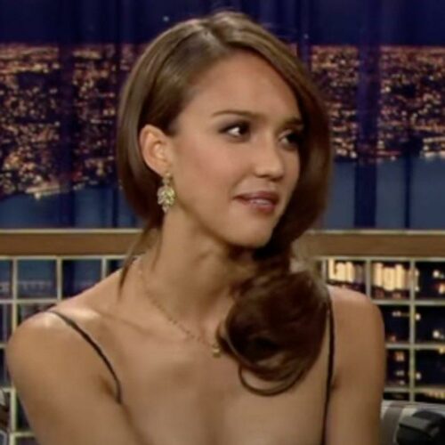 Jessica Alba: Κάνει ψυχοθεραπεία με τις έφηβες κόρες της