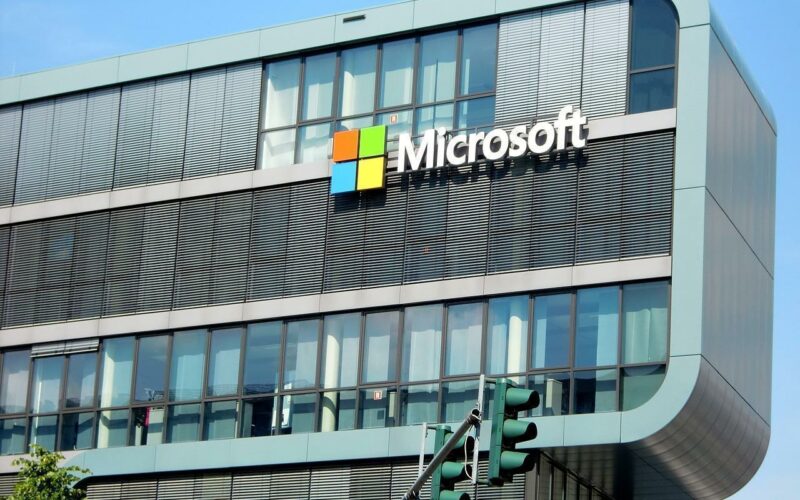 Microsoft: Επικεντρώνεται στην τεχνητή νοημοσύνη