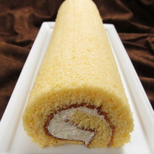 Cake roll με μαρμελάδα και κρέμα: Η τέλεια συνταγή