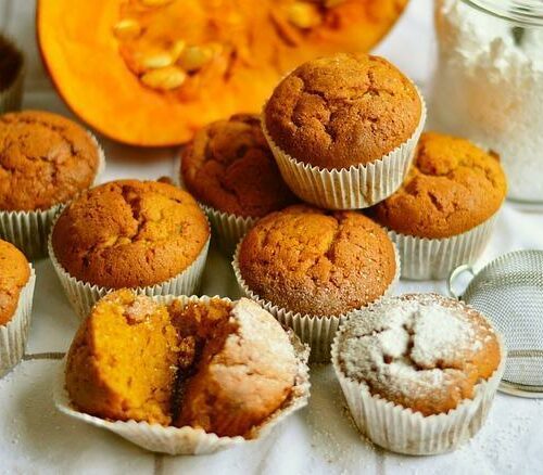 Συνταγές με κοτόπουλο: Muffins με κοτόπουλο και καλαμπόκι